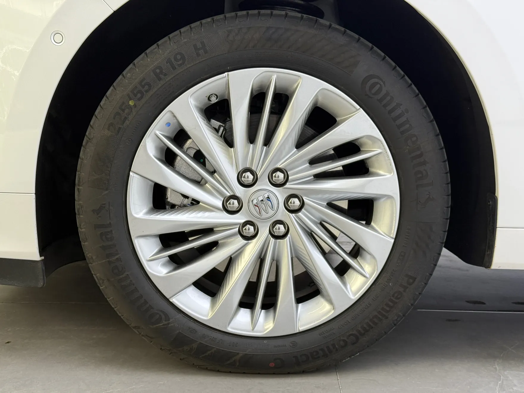 Buick Century, 2025 11