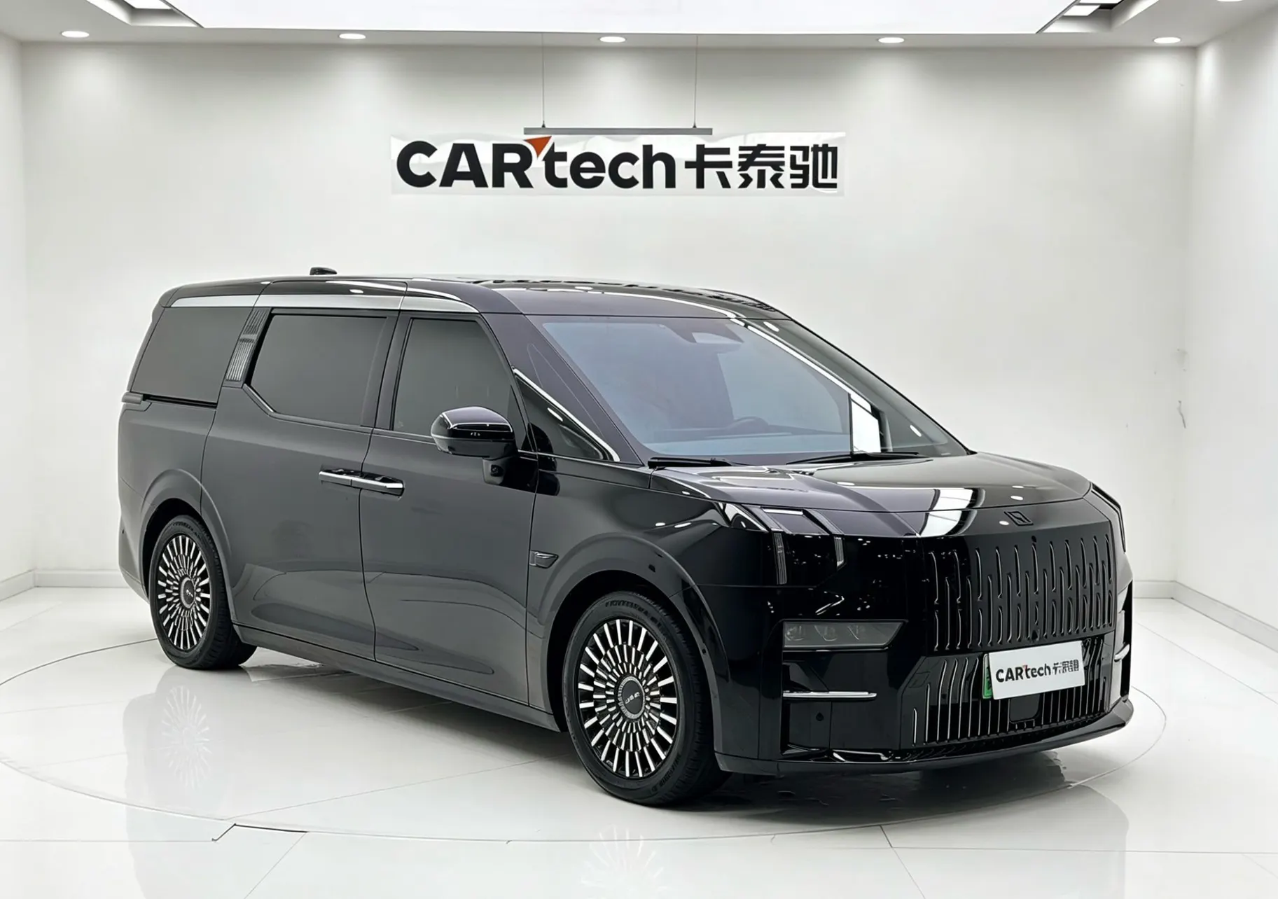 Zeekr 009, 2023 2