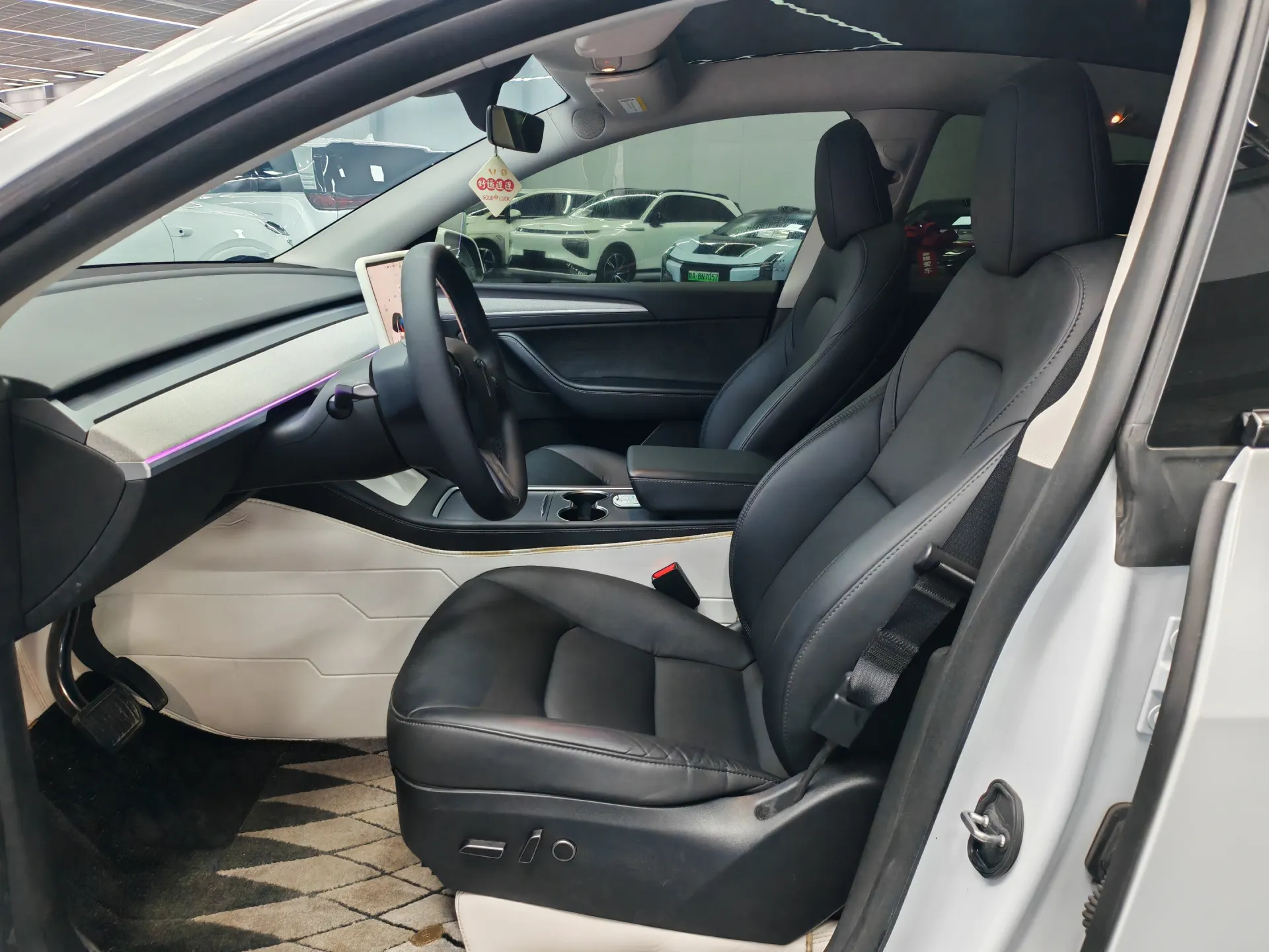 Tesla Model Y, 2024 11