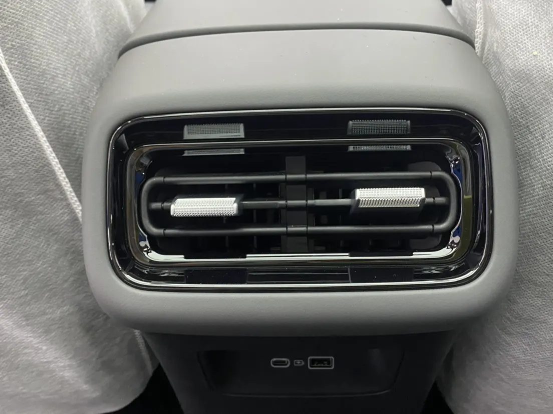 Geely Galaxy A7, 2026 23
