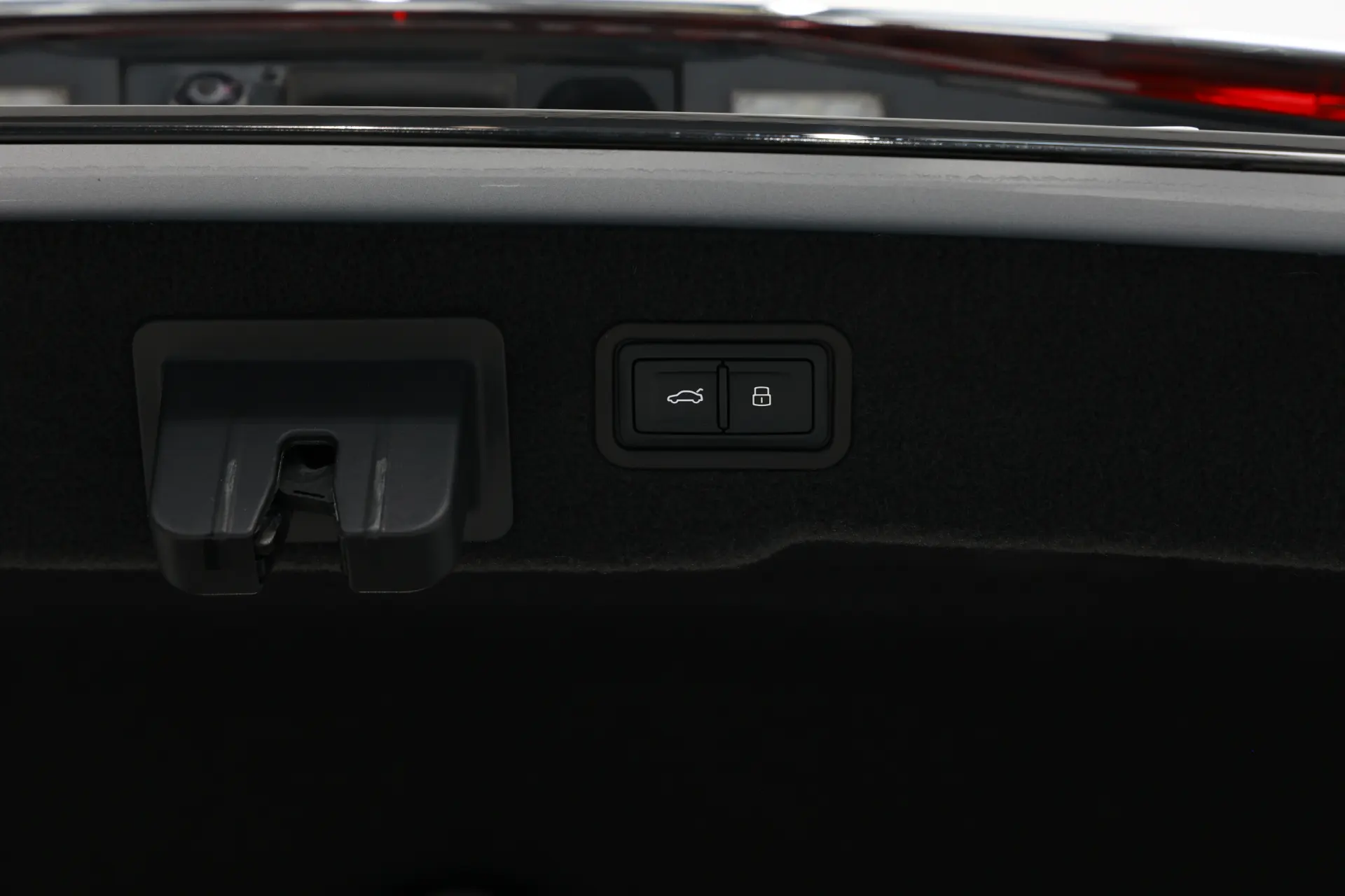 Audi A8L, 2023 28