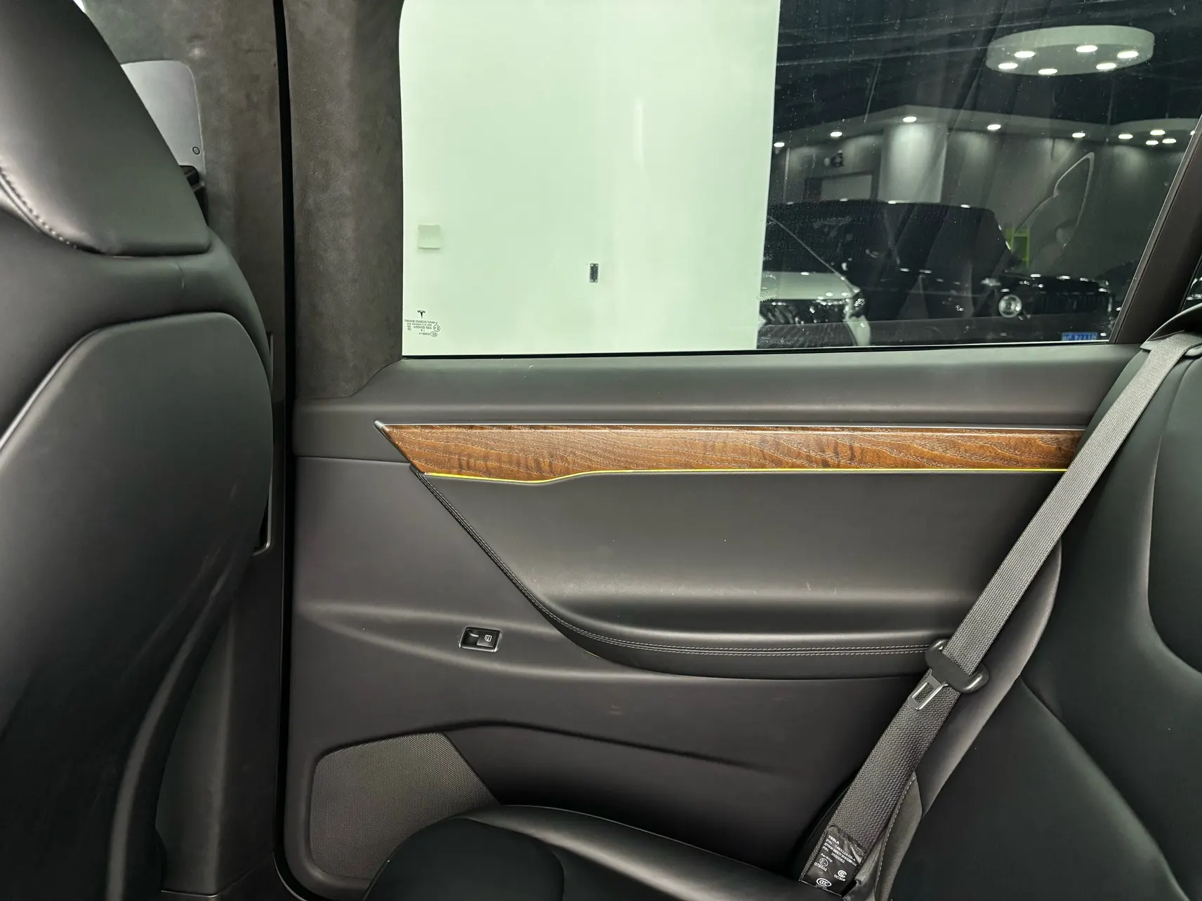 Tesla Model X, 2020 25