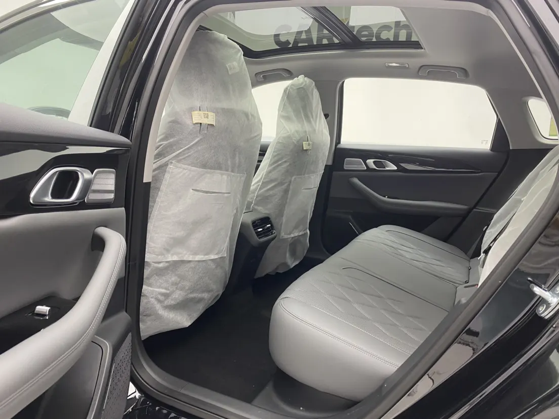 Geely Galaxy A7, 2026 19