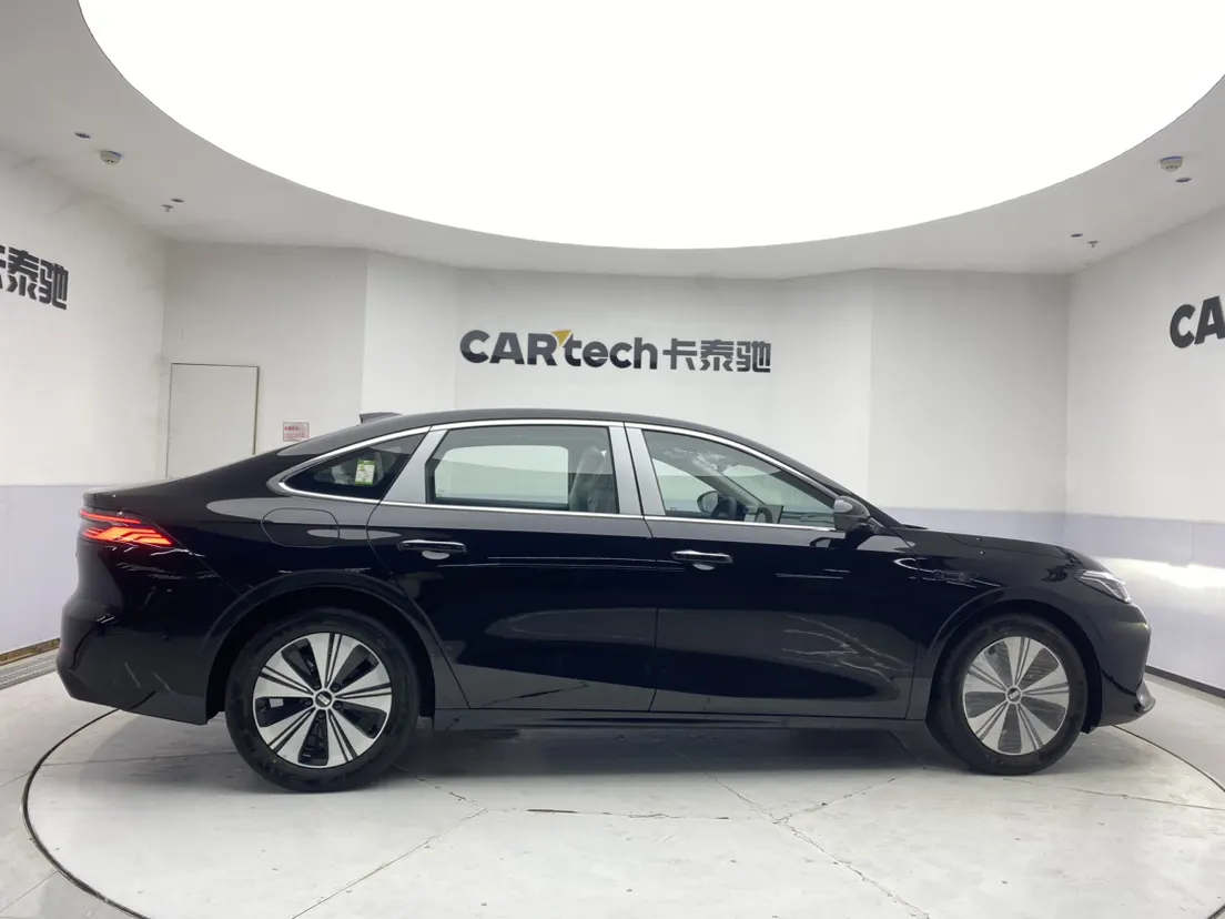 Geely Galaxy A7, 2026 4