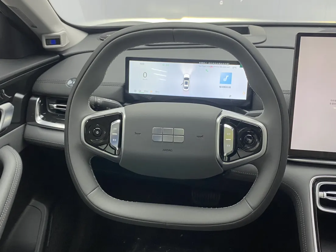 Geely Galaxy A7, 2026 14