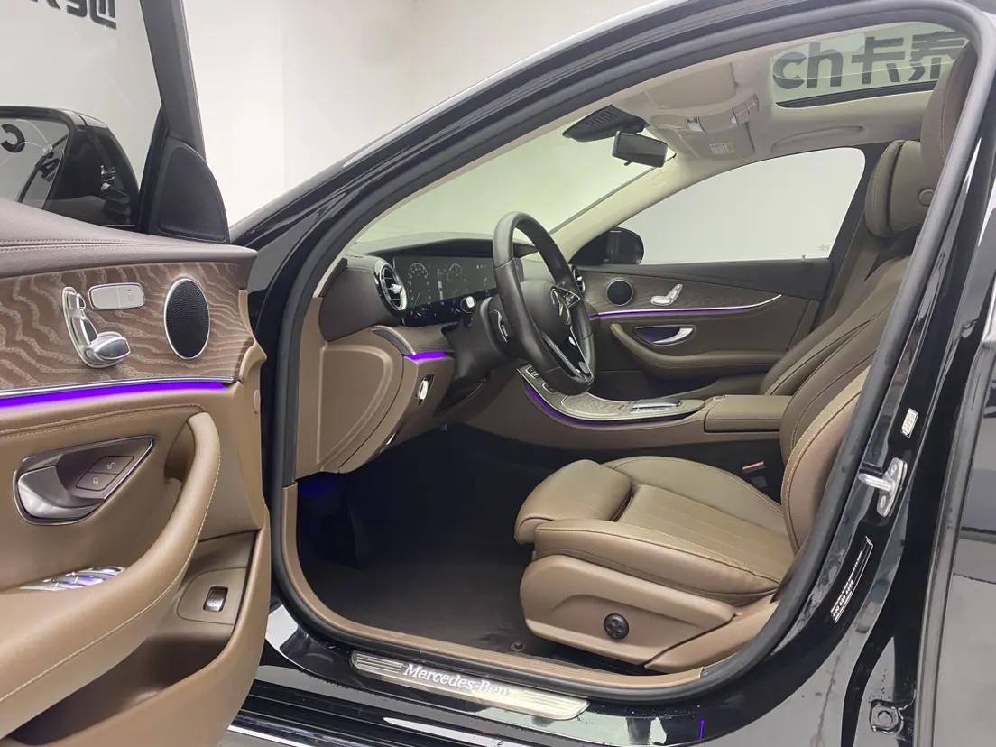 Mercedes-Benz E 260 L, 2023 18