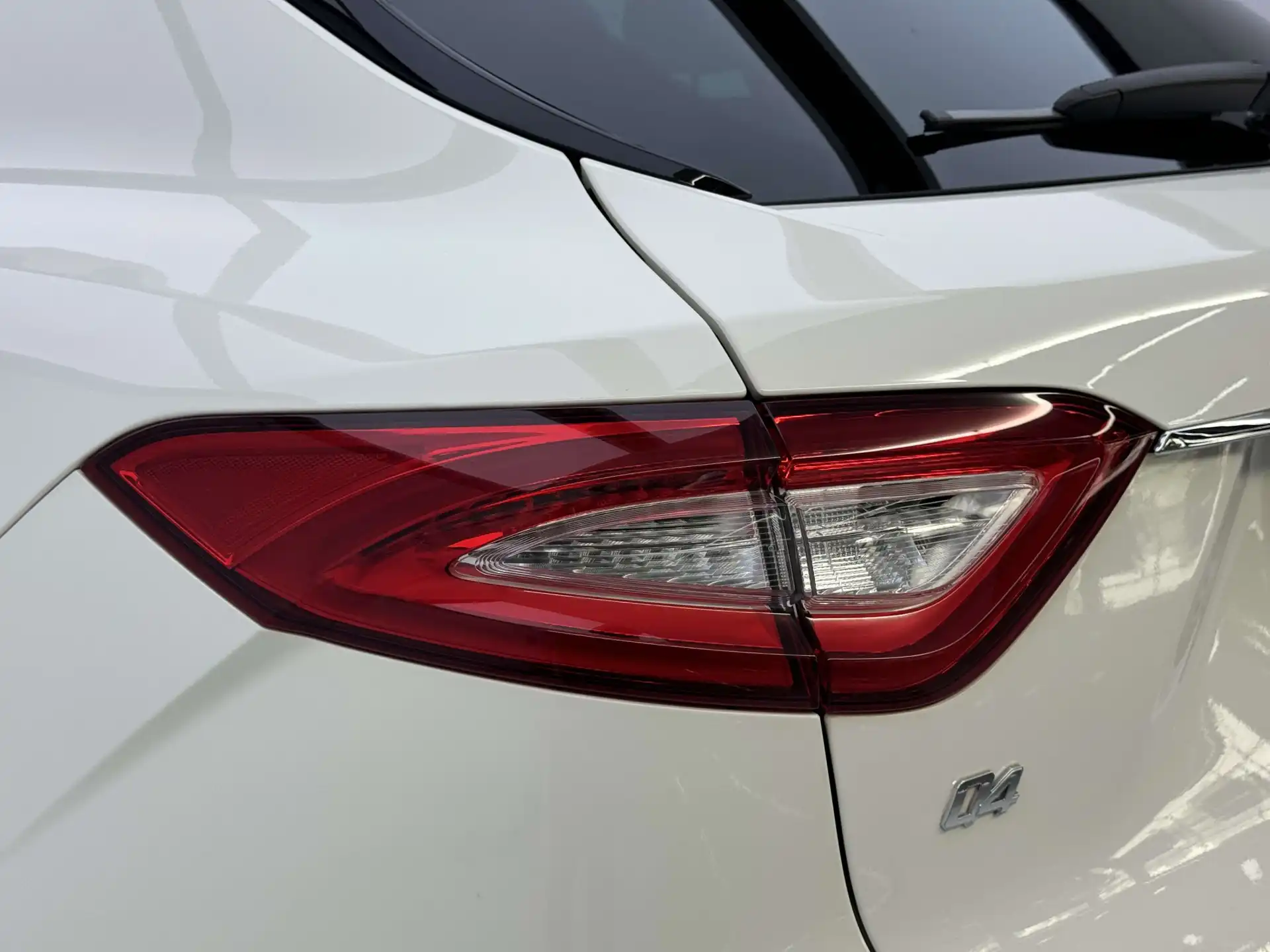 Maserati Levante, 2019 10