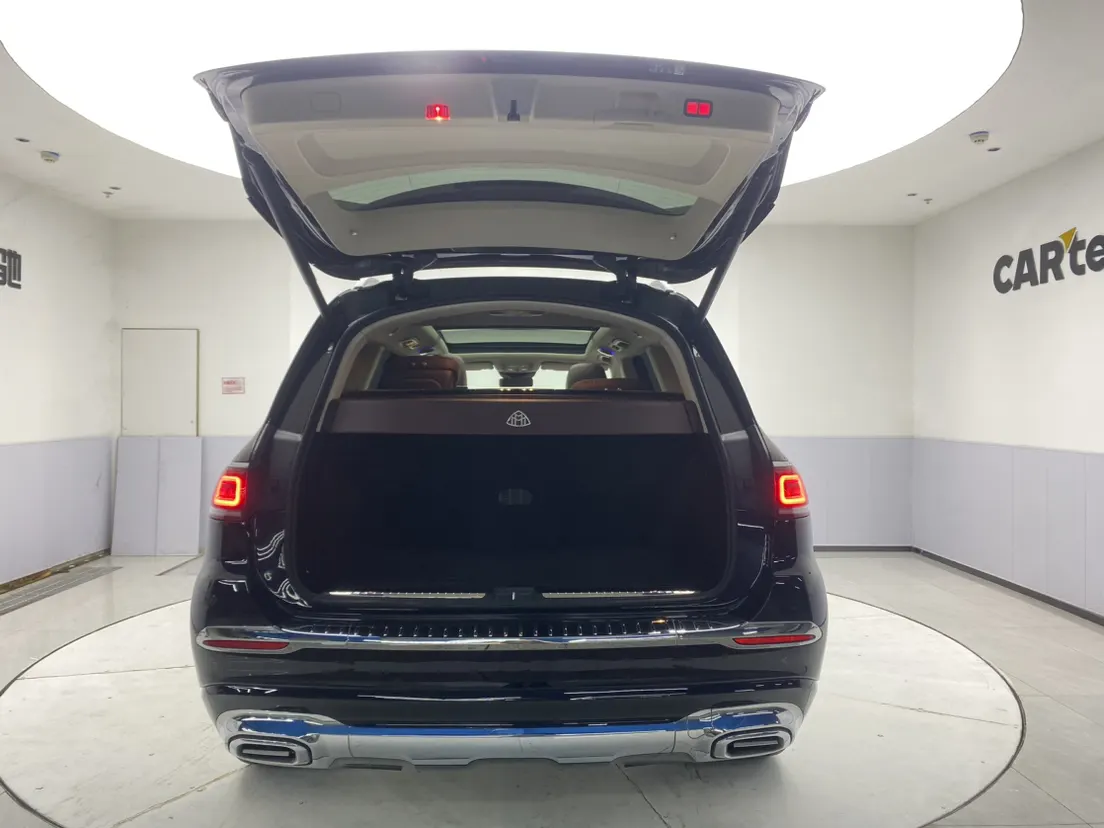 Mercedes-Benz GLS 450, 2023 31