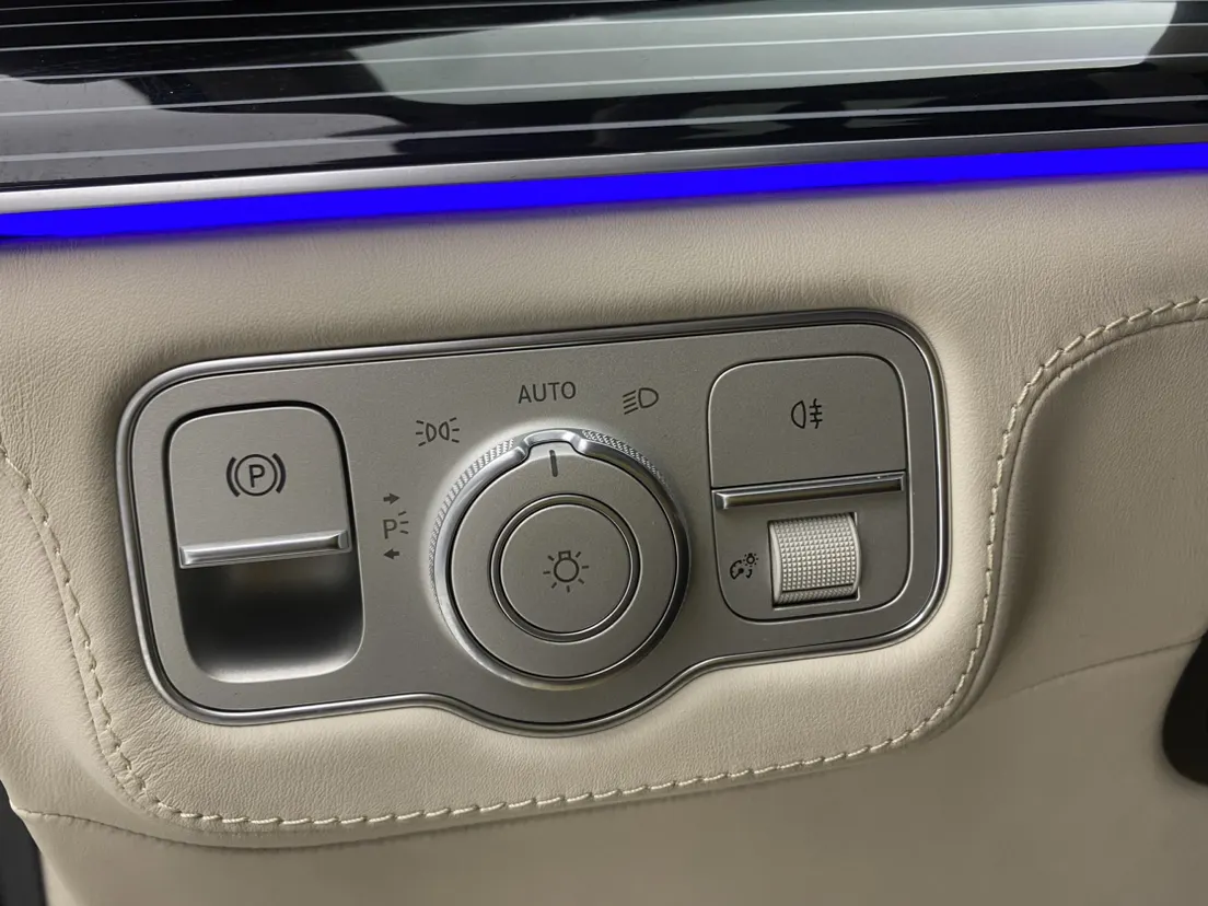 Mercedes-Benz GLS 450, 2023 26