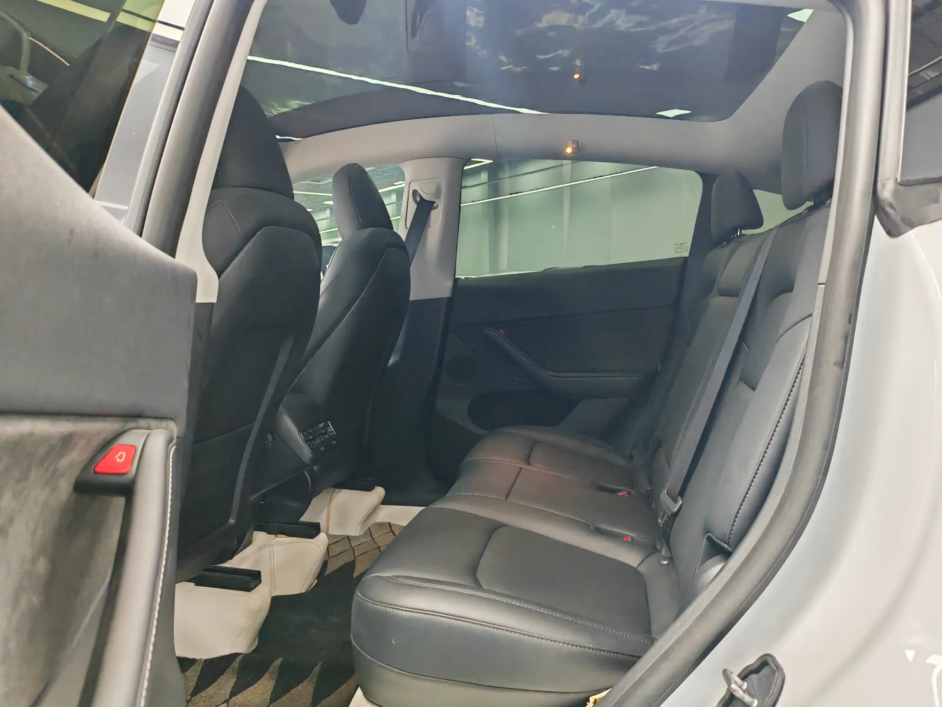 Tesla Model Y, 2024 12