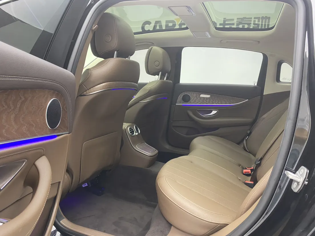 Mercedes-Benz E 260 L, 2023 28