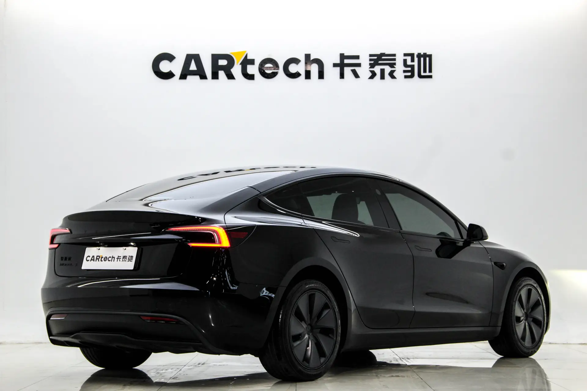 Tesla Model 3, 2026 12