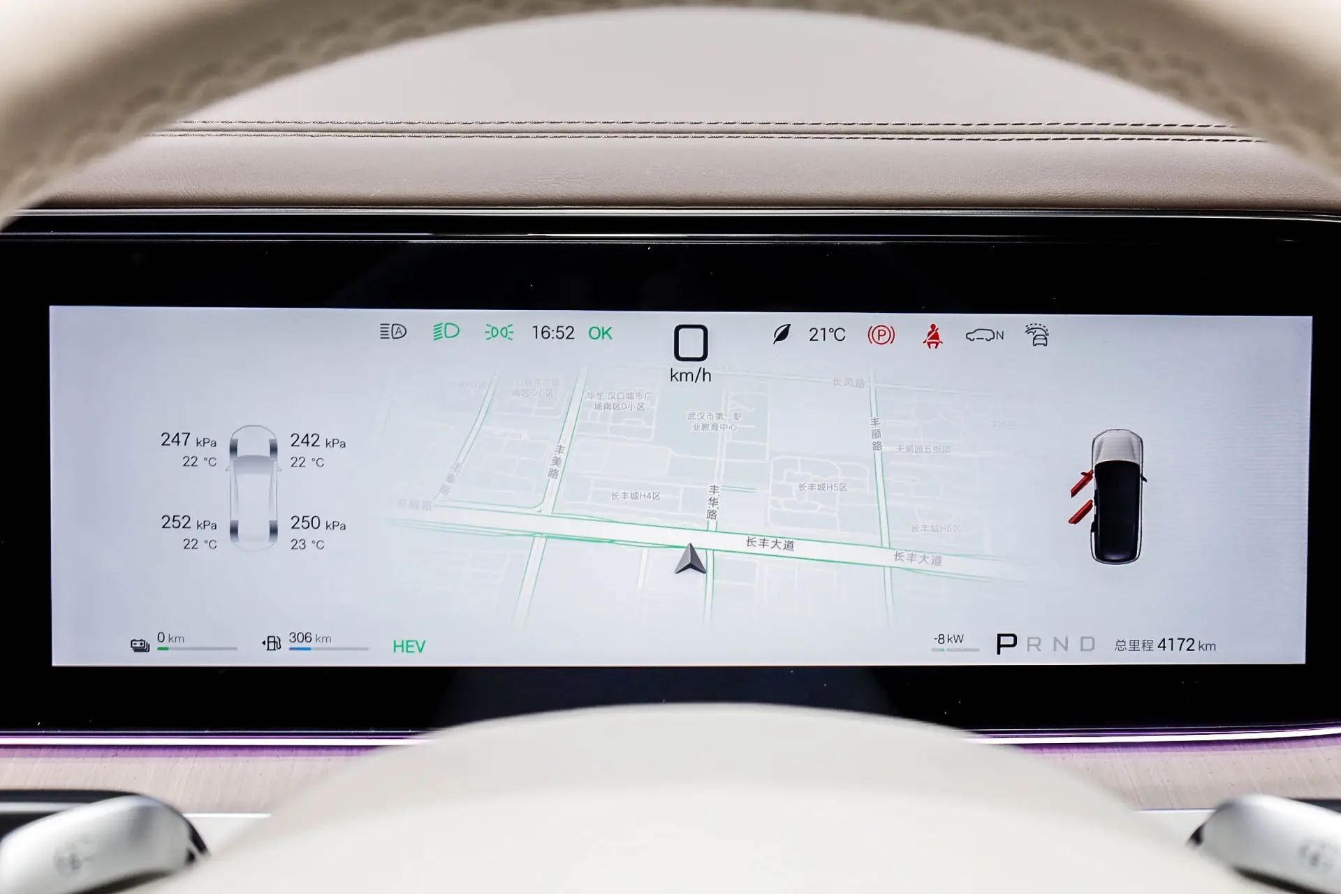 Denza N8, 2025 12
