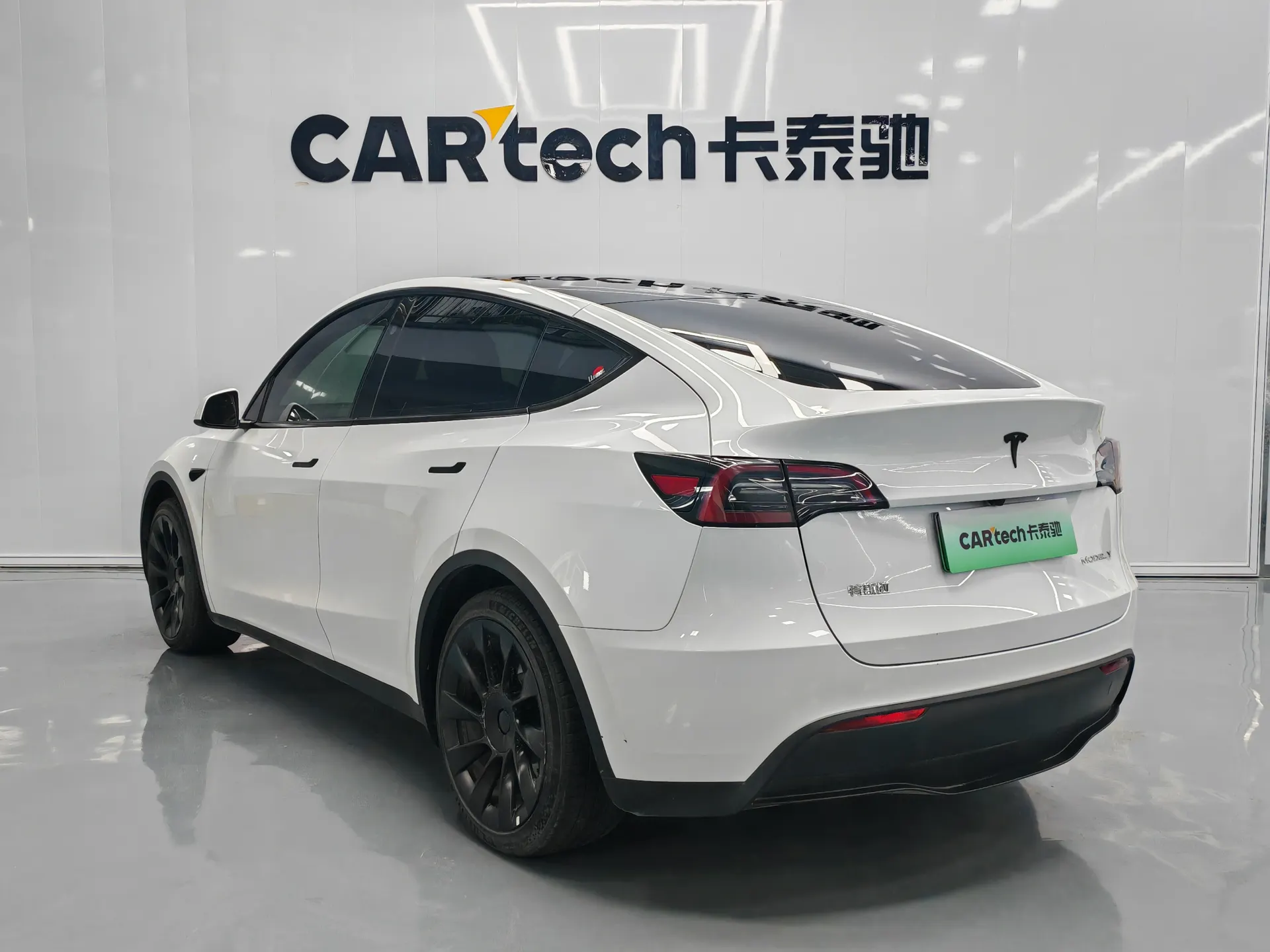 Tesla Model Y, 2024 6