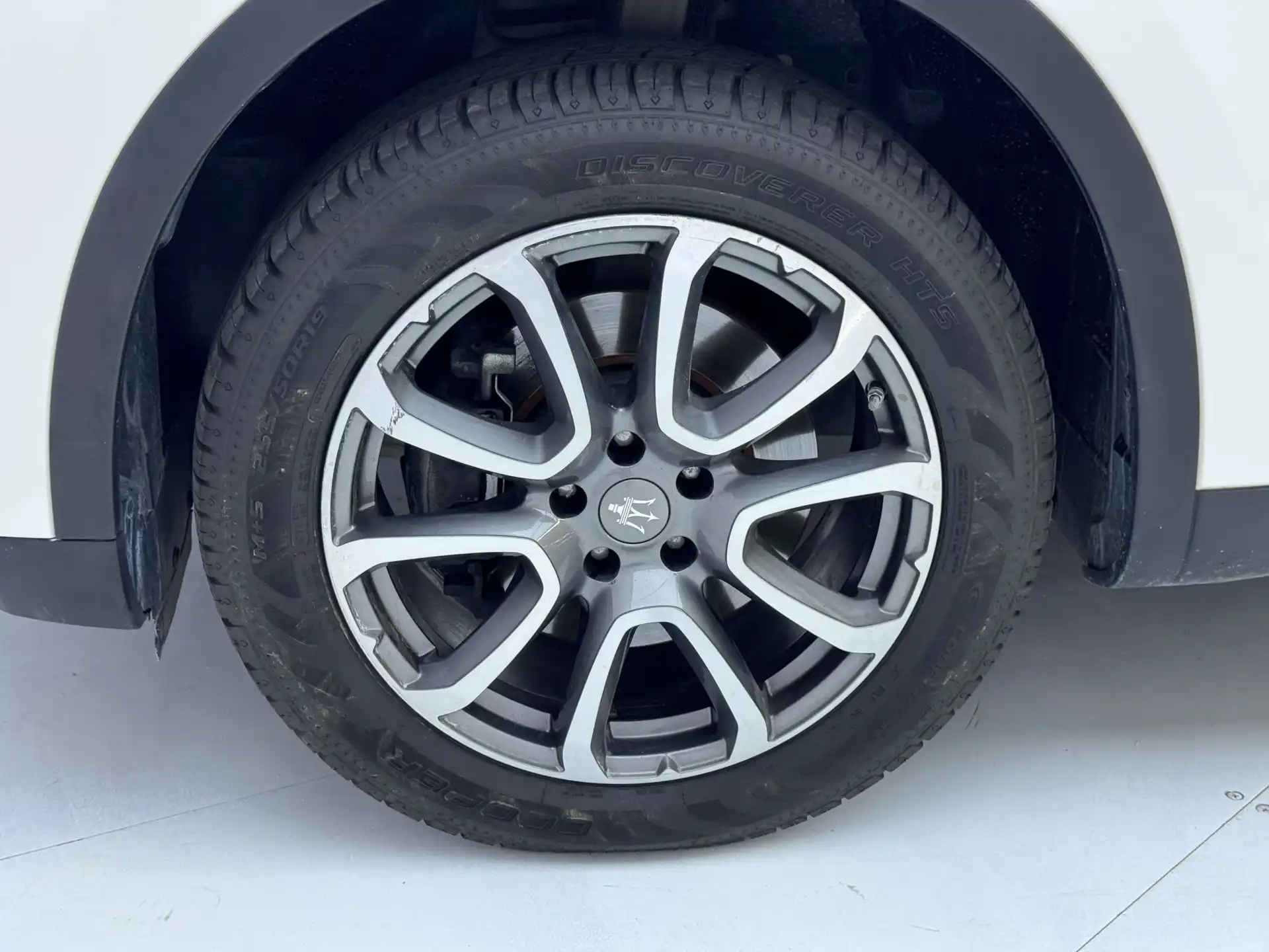 Maserati Levante, 2019 11