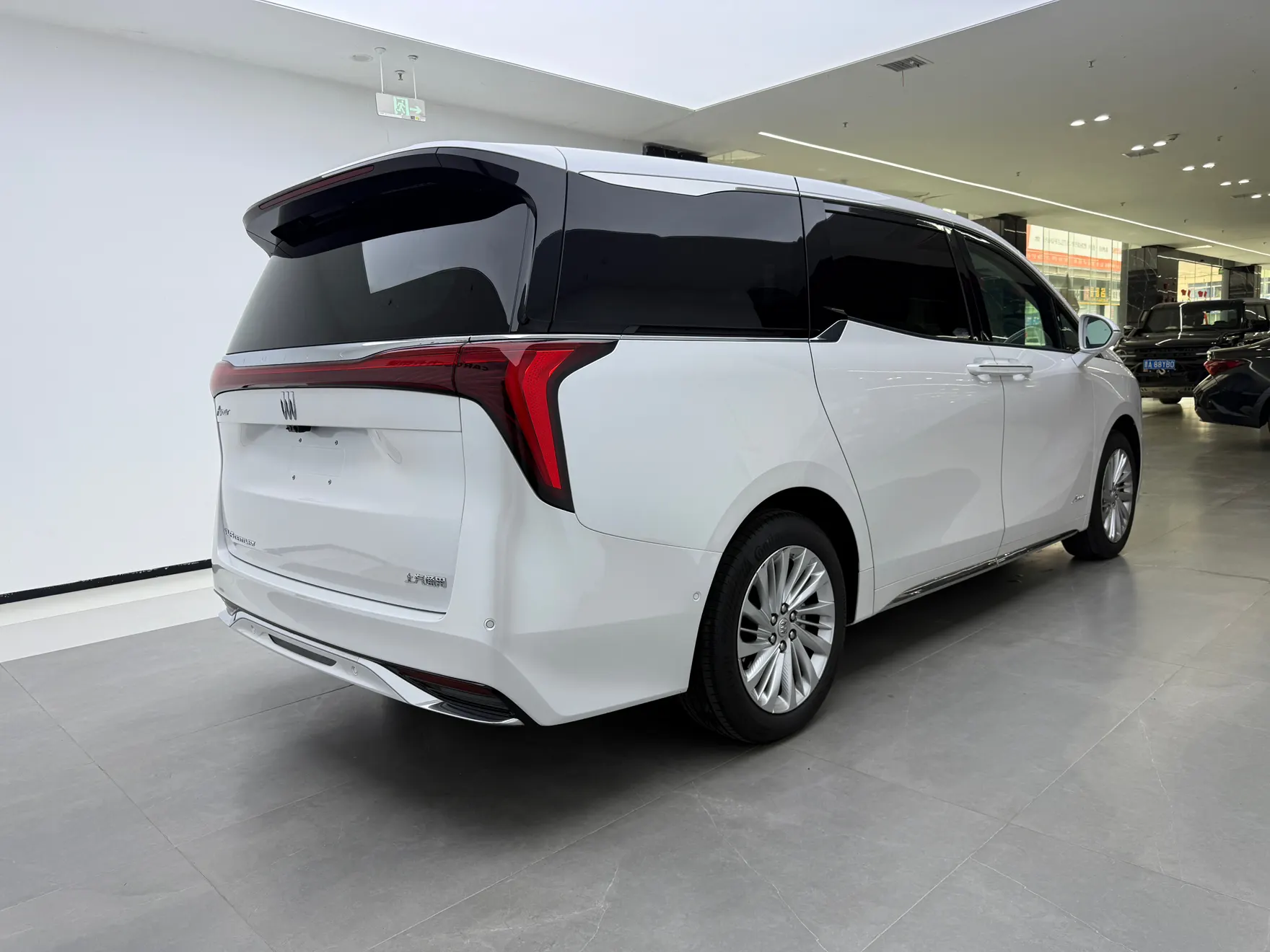 Buick Century, 2025 все фото
