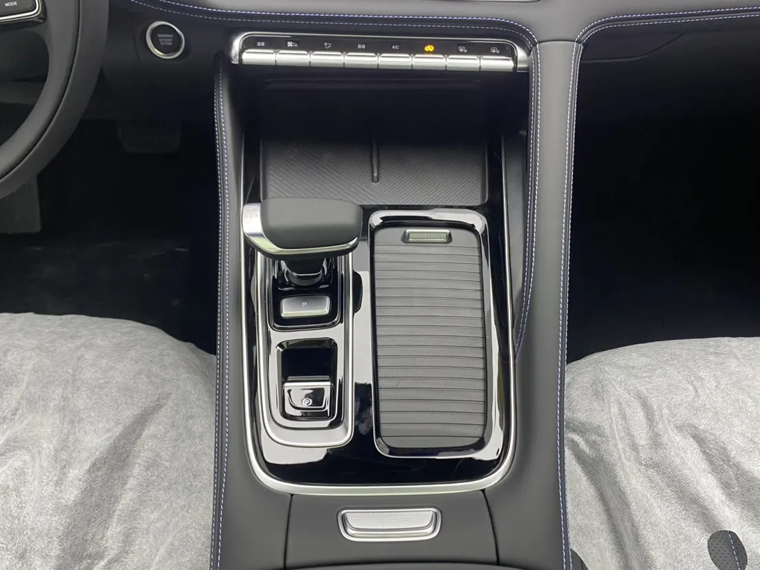 Geely Preface, 2026 21