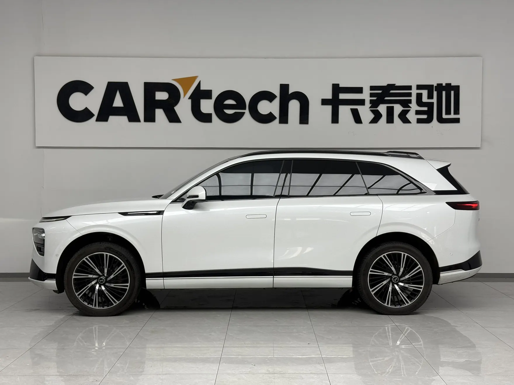 Xpeng G9, 2023 4