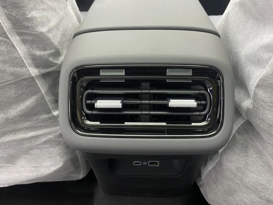 Geely Galaxy A7, 2026 21