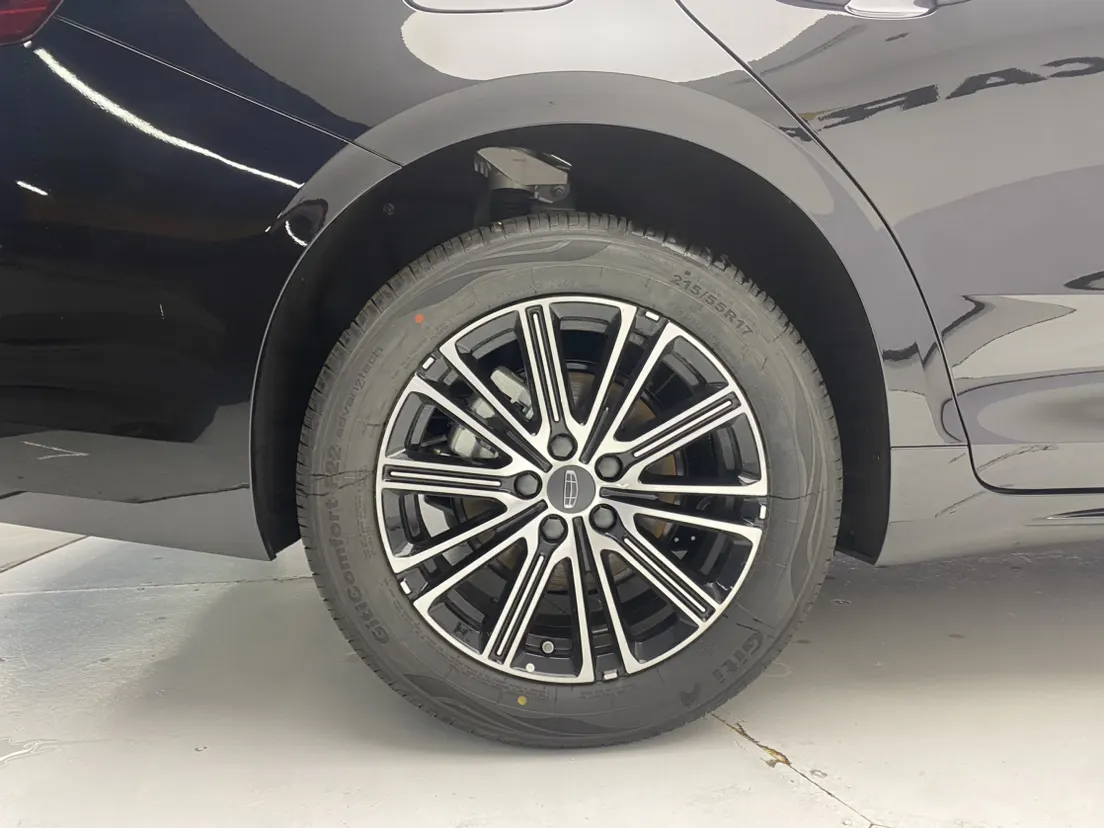Geely Preface, 2026 11