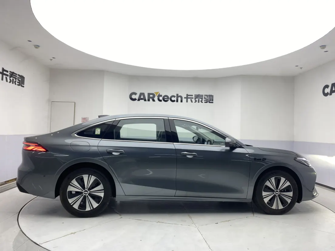 Geely Galaxy A7, 2026 4