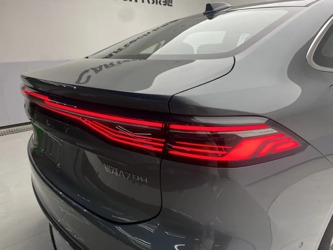 Geely Galaxy A7, 2026 10
