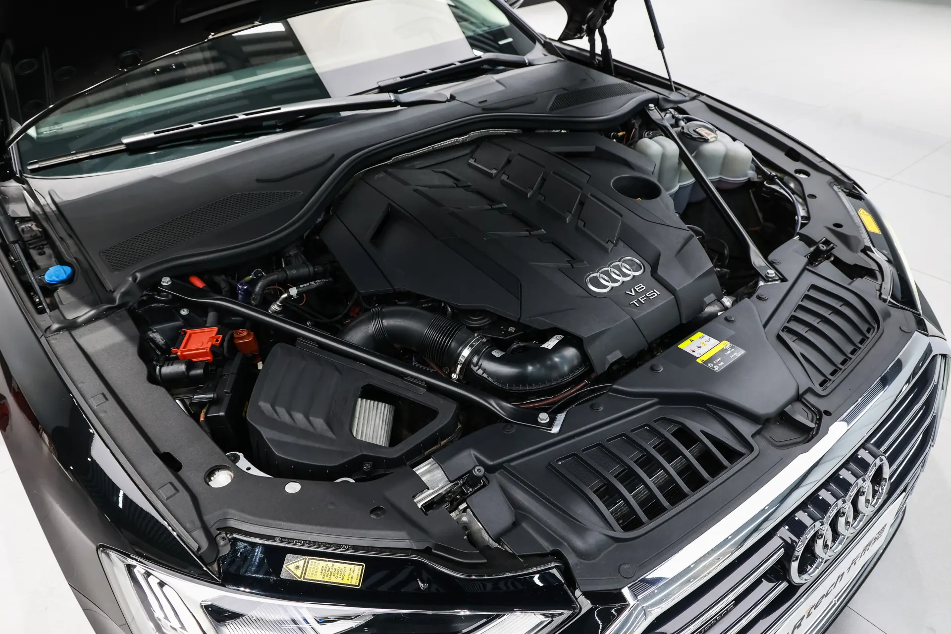 Audi A8L 60 TFSI, 2022 9