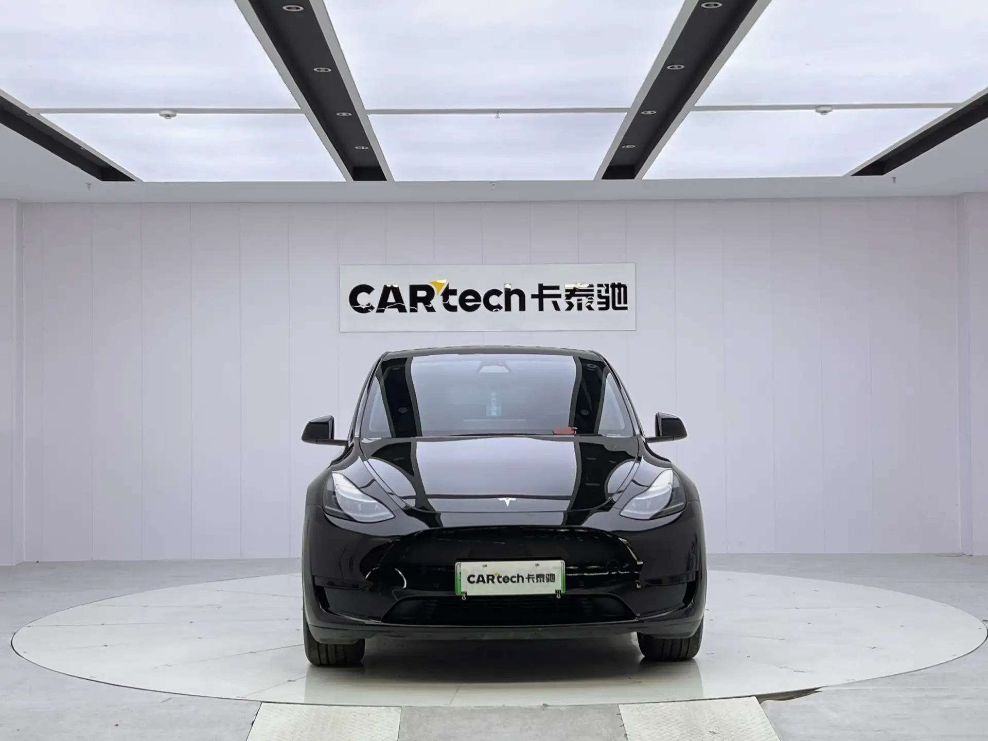 Tesla Model Y, 2023 3