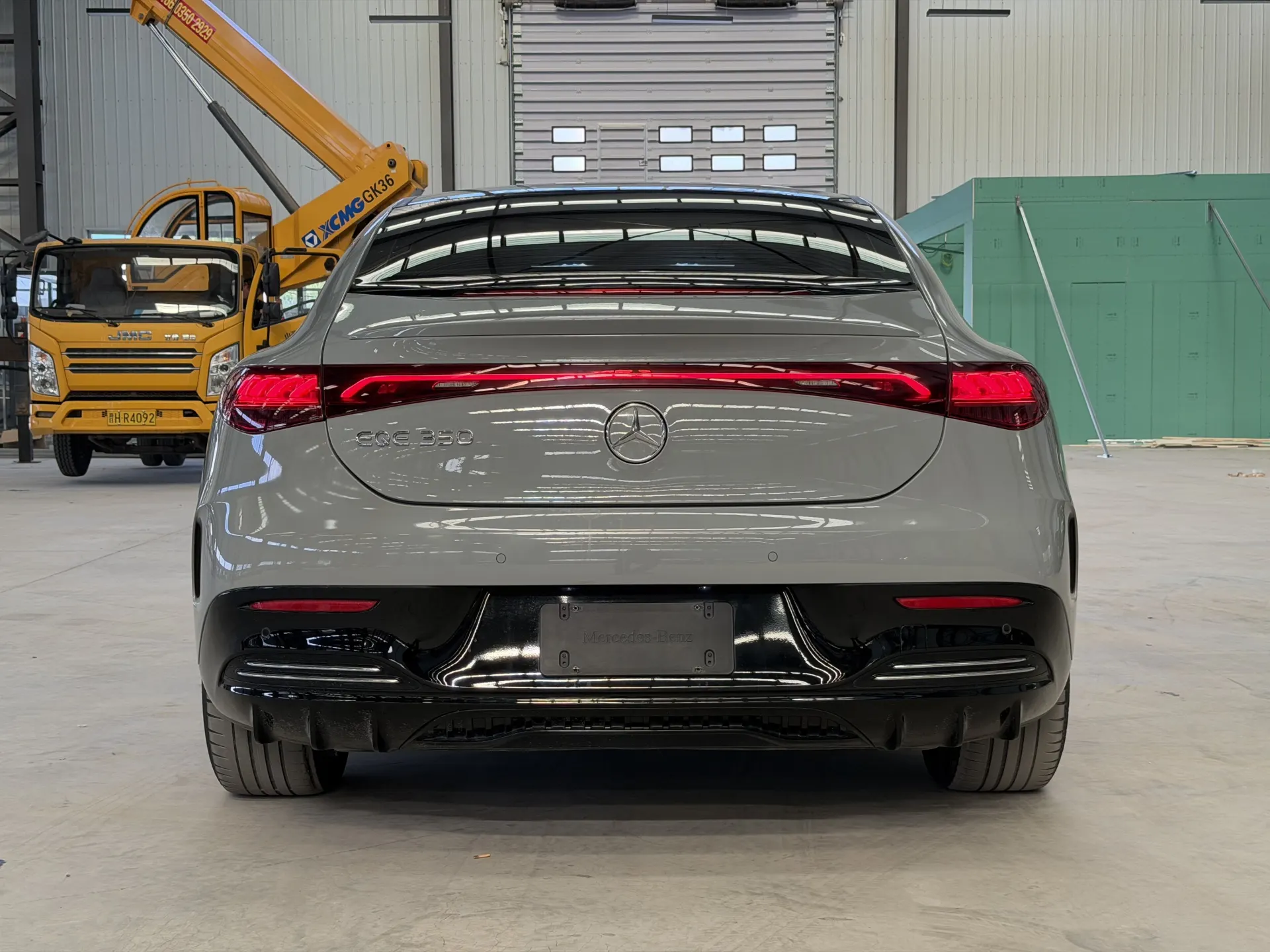Mercedes-Benz EQE, 2023 все фото