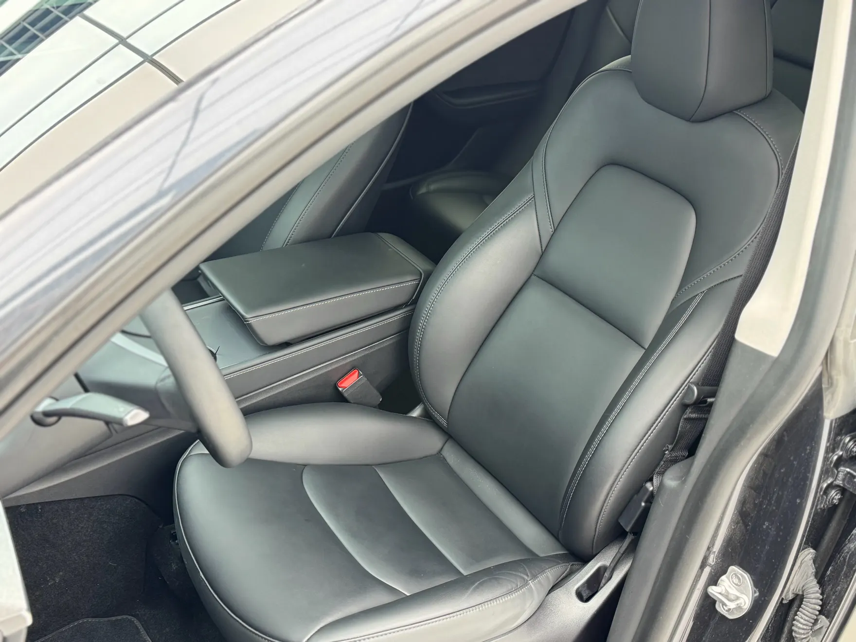 Tesla Model Y, 2024 17