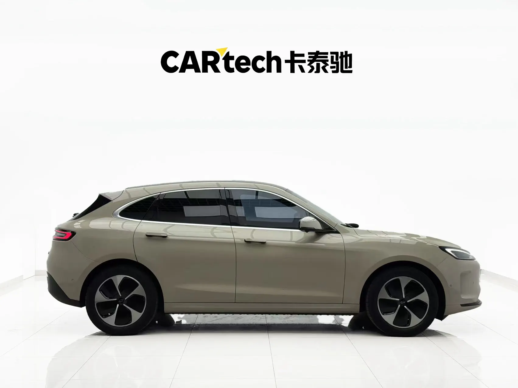 AITO M5, 2023 3