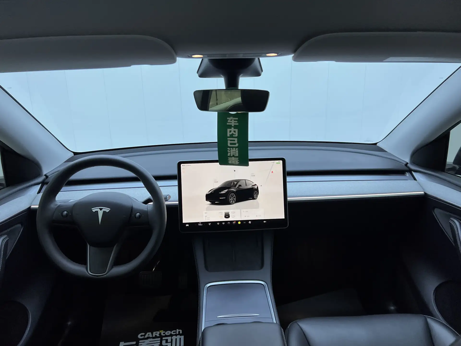 Tesla Model Y, 2023 14