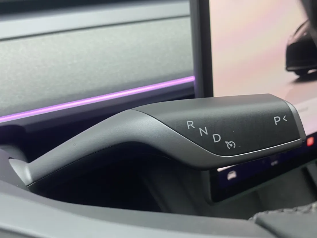 Tesla Model Y, 2023 20