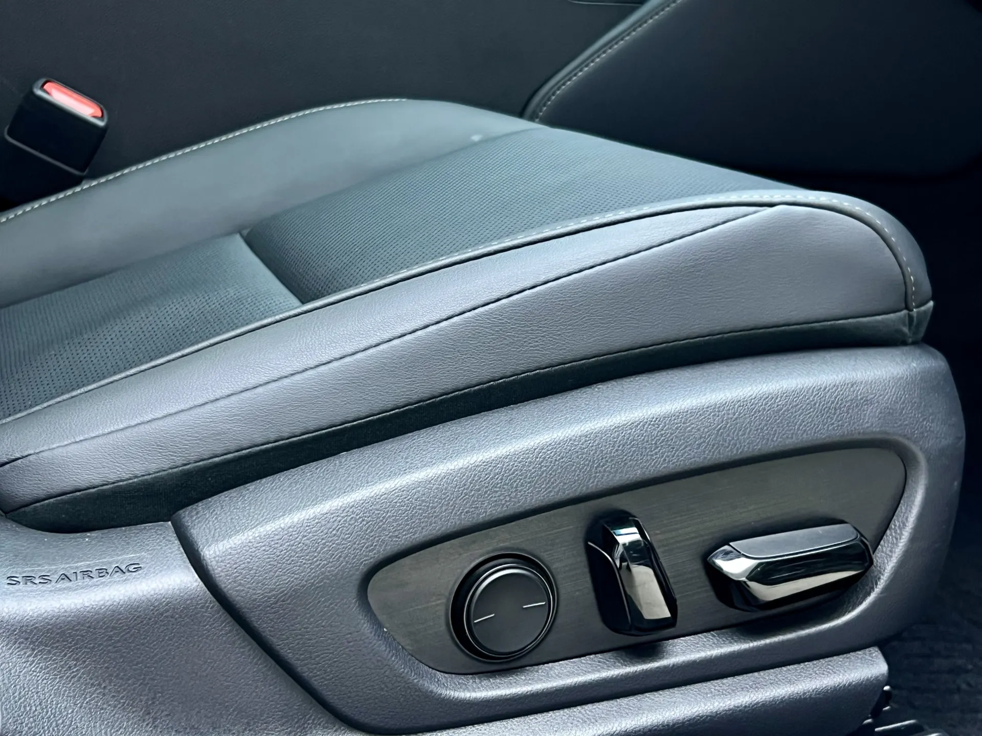 Lexus ES 250, 2023 21
