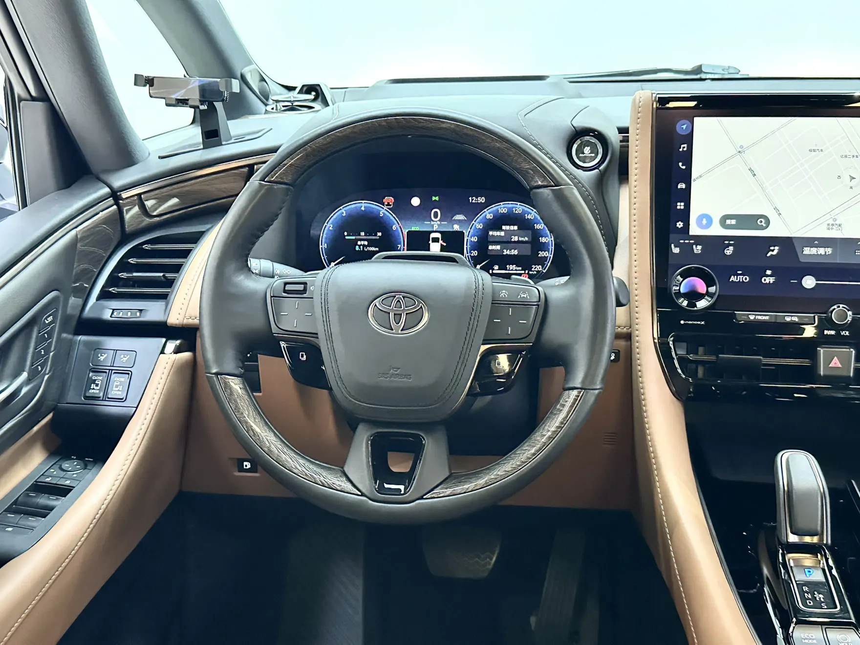 Toyota Alphard, 2025 17