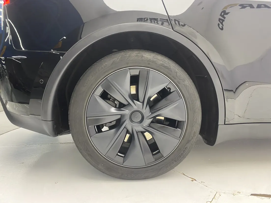 Tesla Model Y, 2023 11