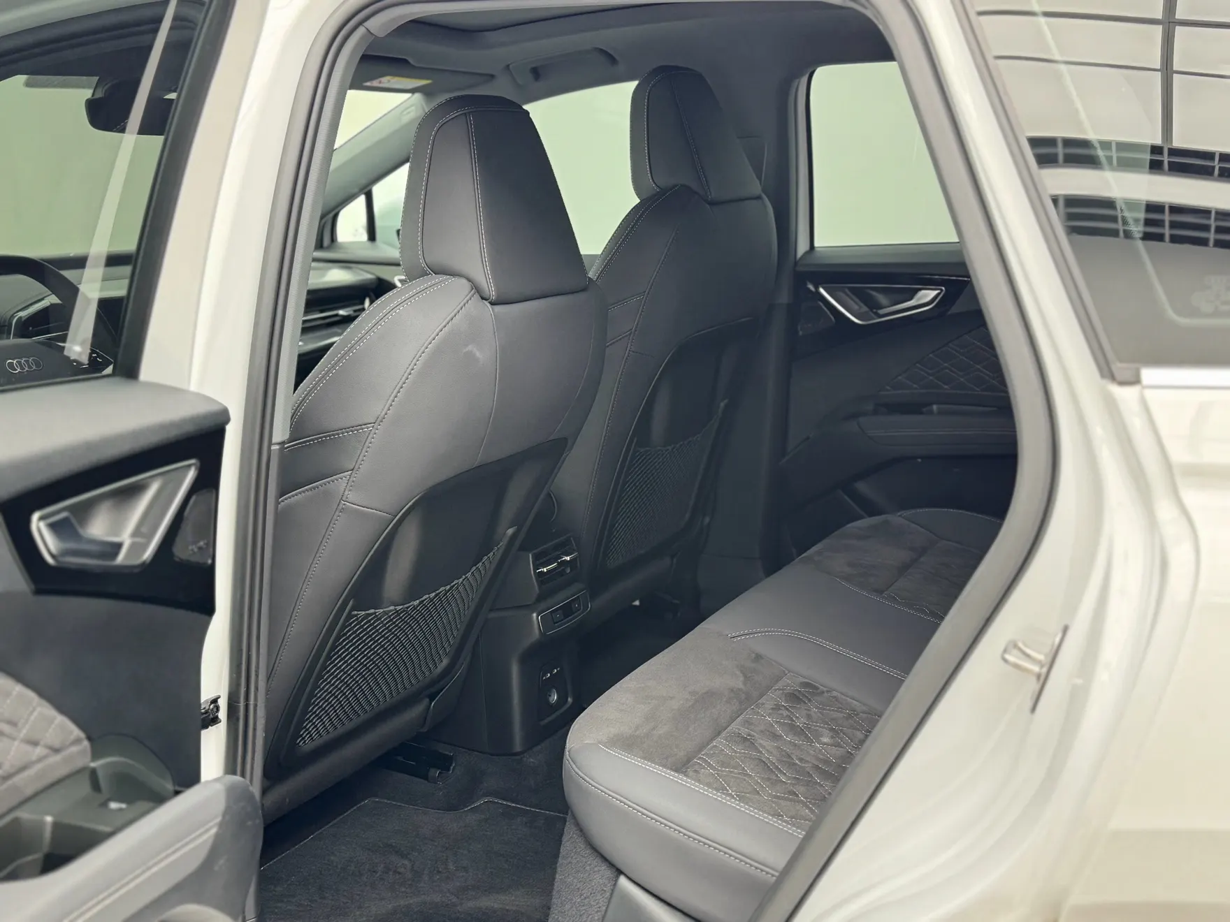 Audi Q4 e-tron, 2024 17