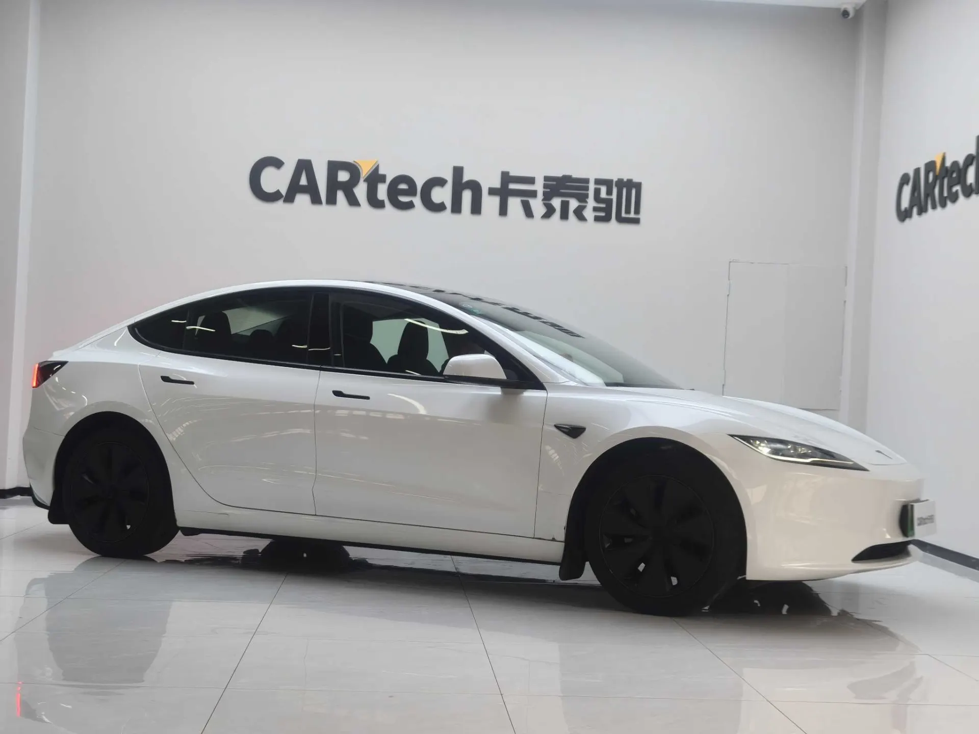 Tesla Model 3, 2025 2