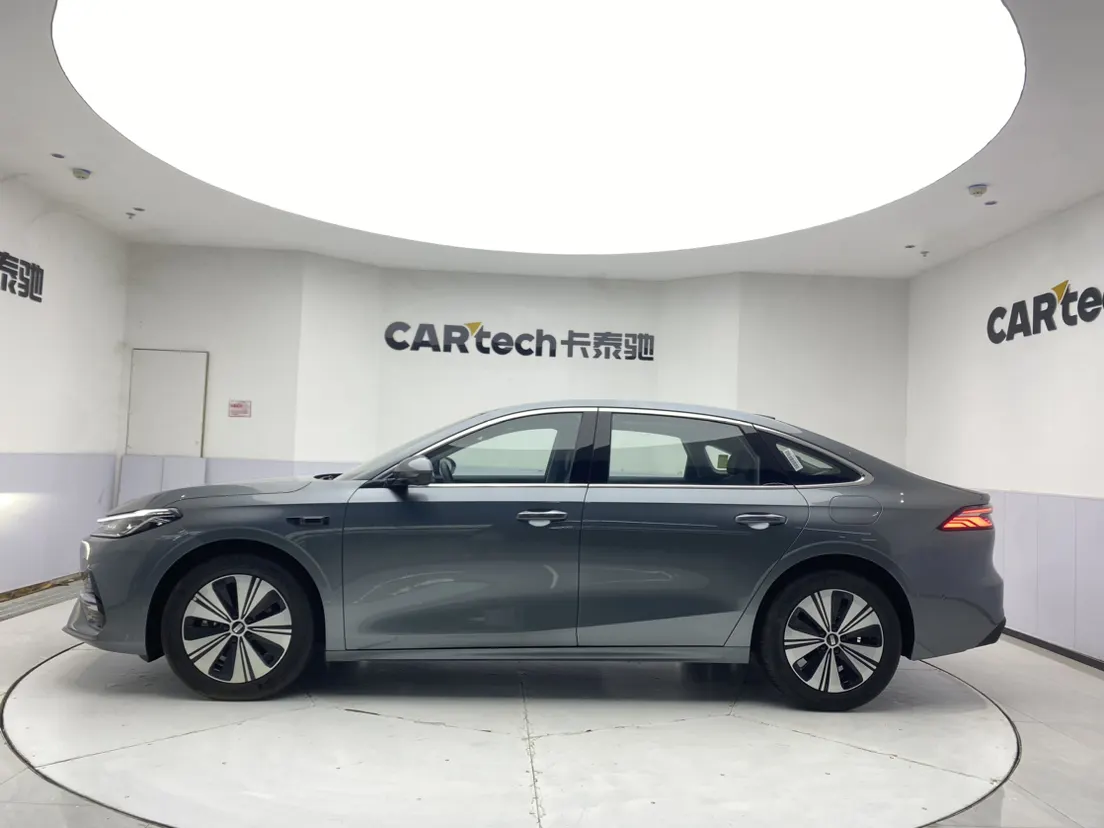Geely Galaxy A7, 2026 8