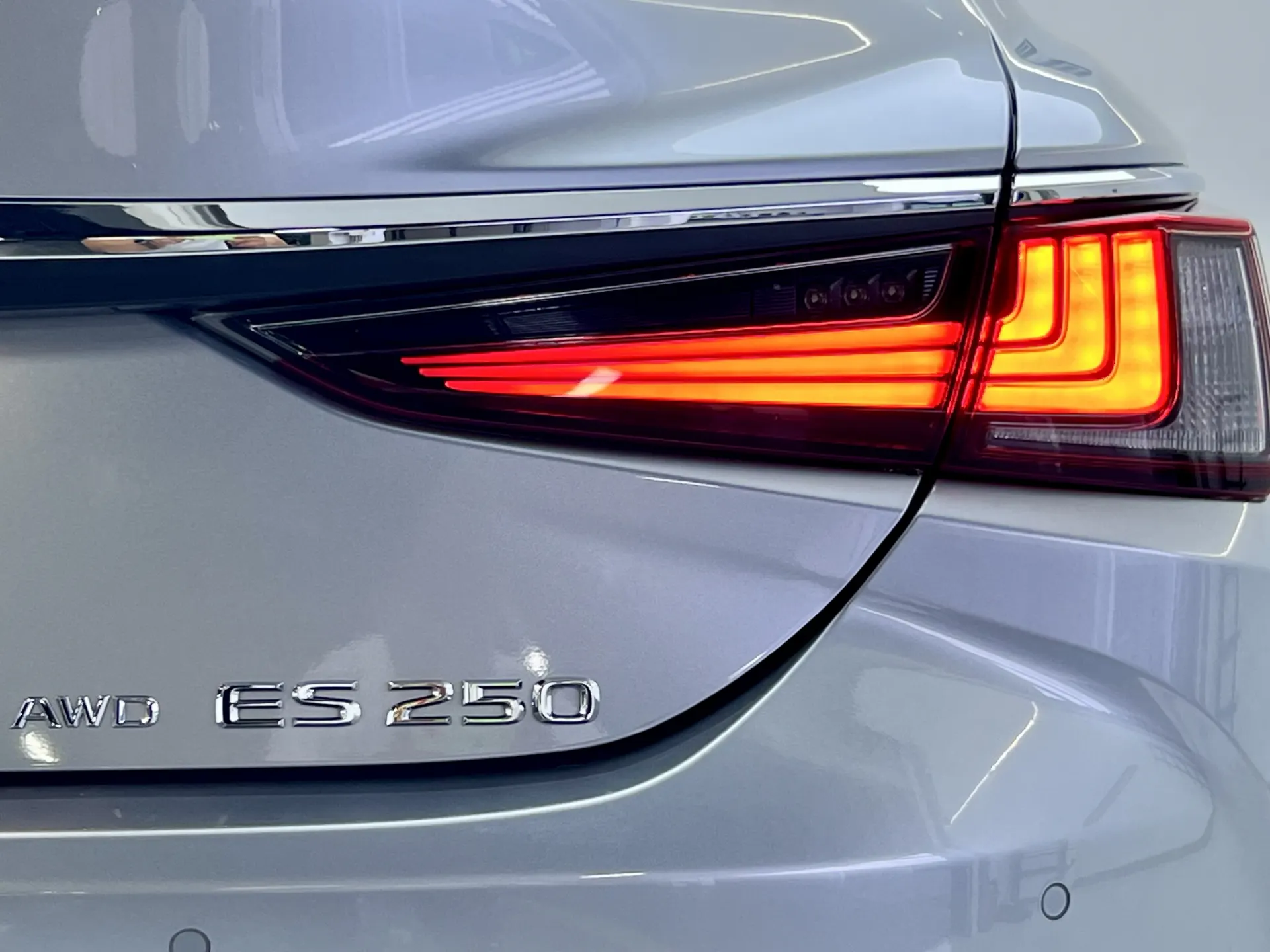 Lexus ES 250, 2023 15