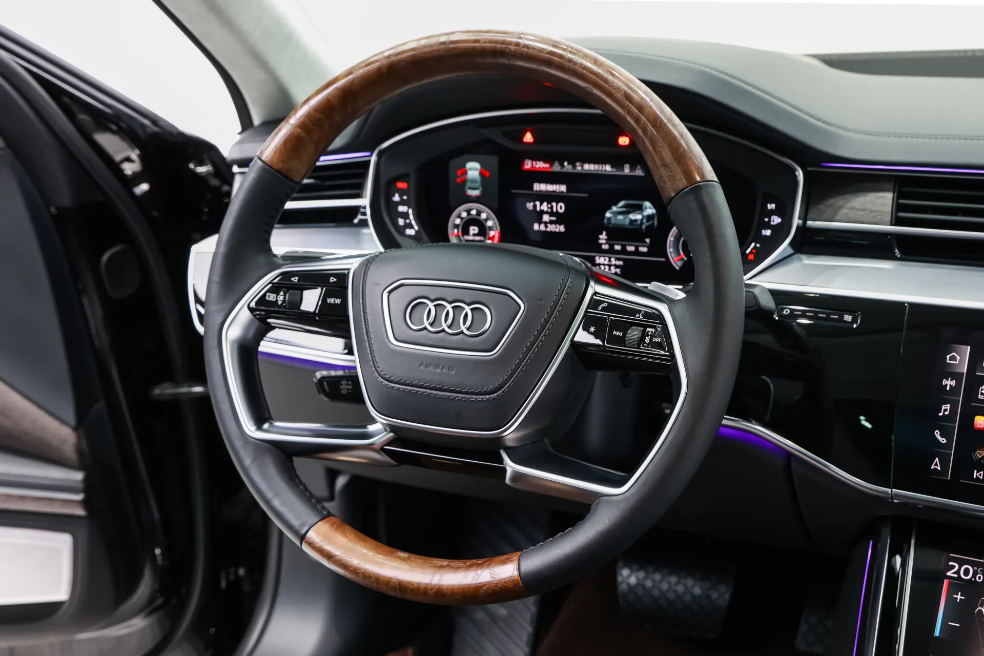 Audi A8L 60 TFSI, 2022 15