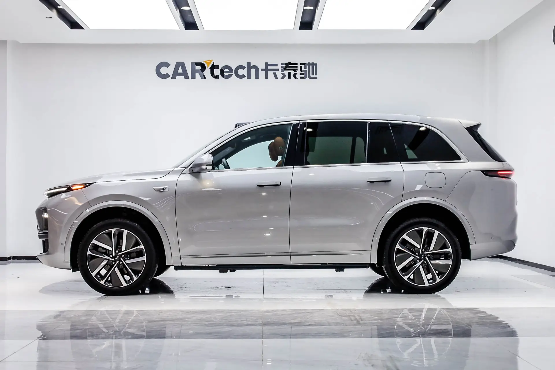 Li Auto L8, 2022 все фото