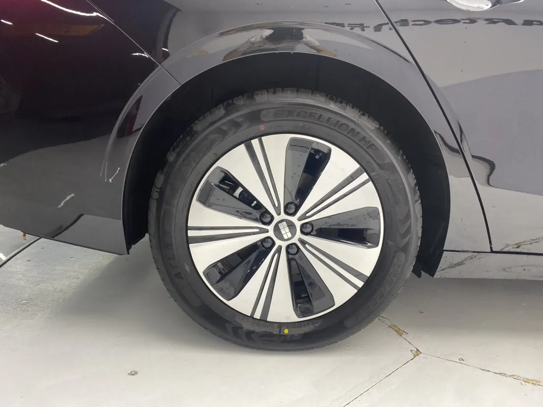 Geely Galaxy A7, 2026 11