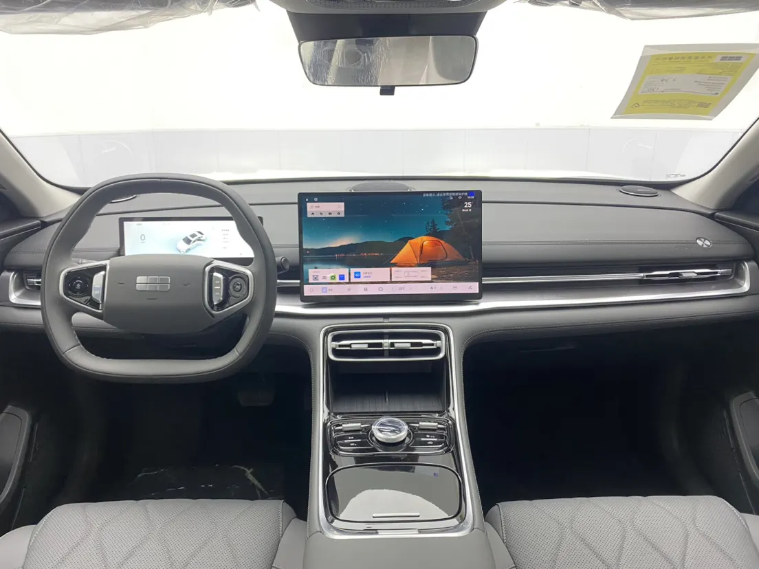 Geely Galaxy A7, 2026 14