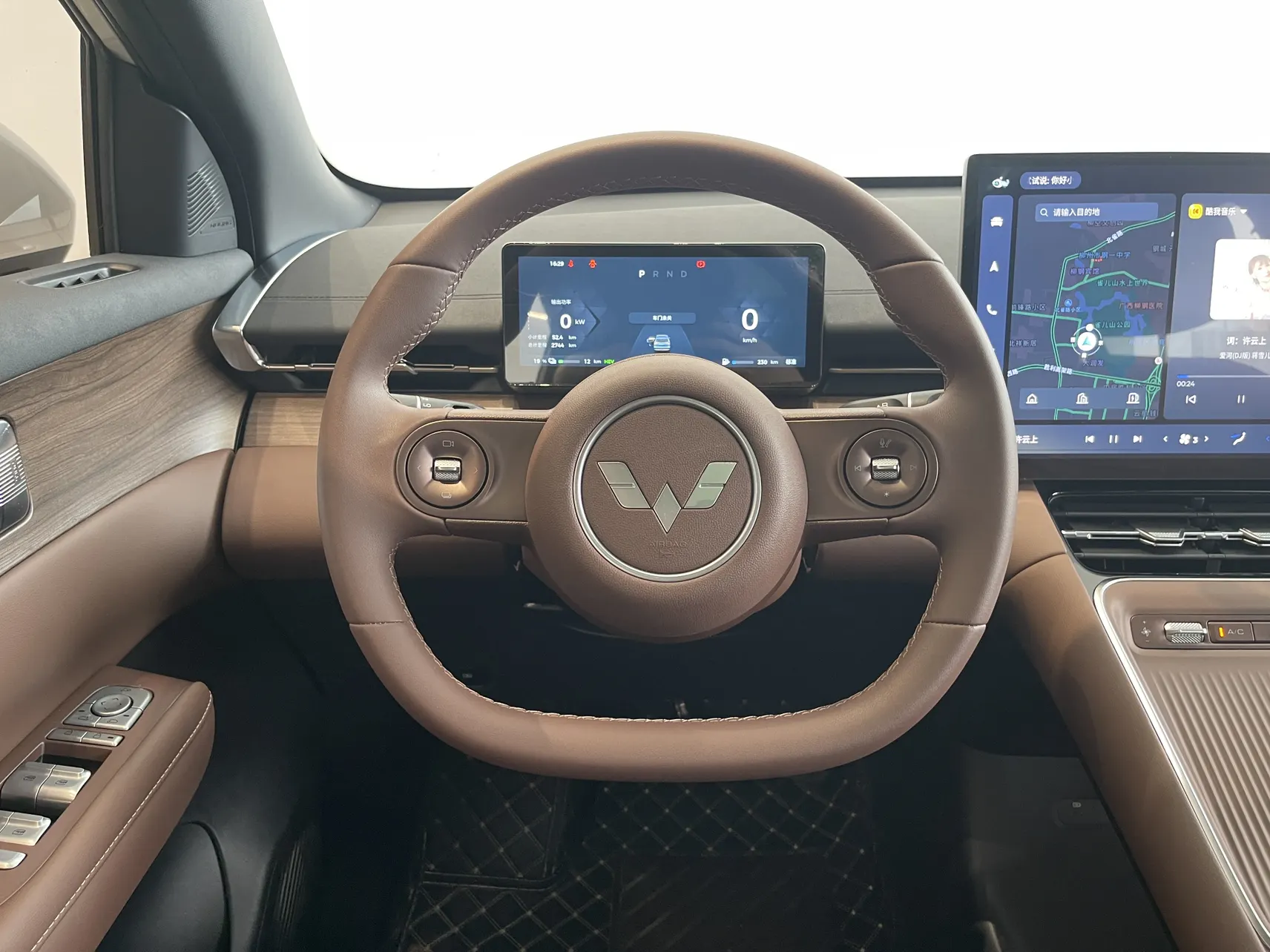 Wuling Starlight, 2024 10