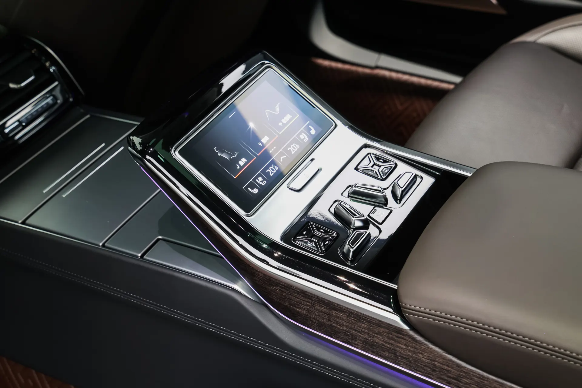 Audi A8L 60 TFSI, 2022 20