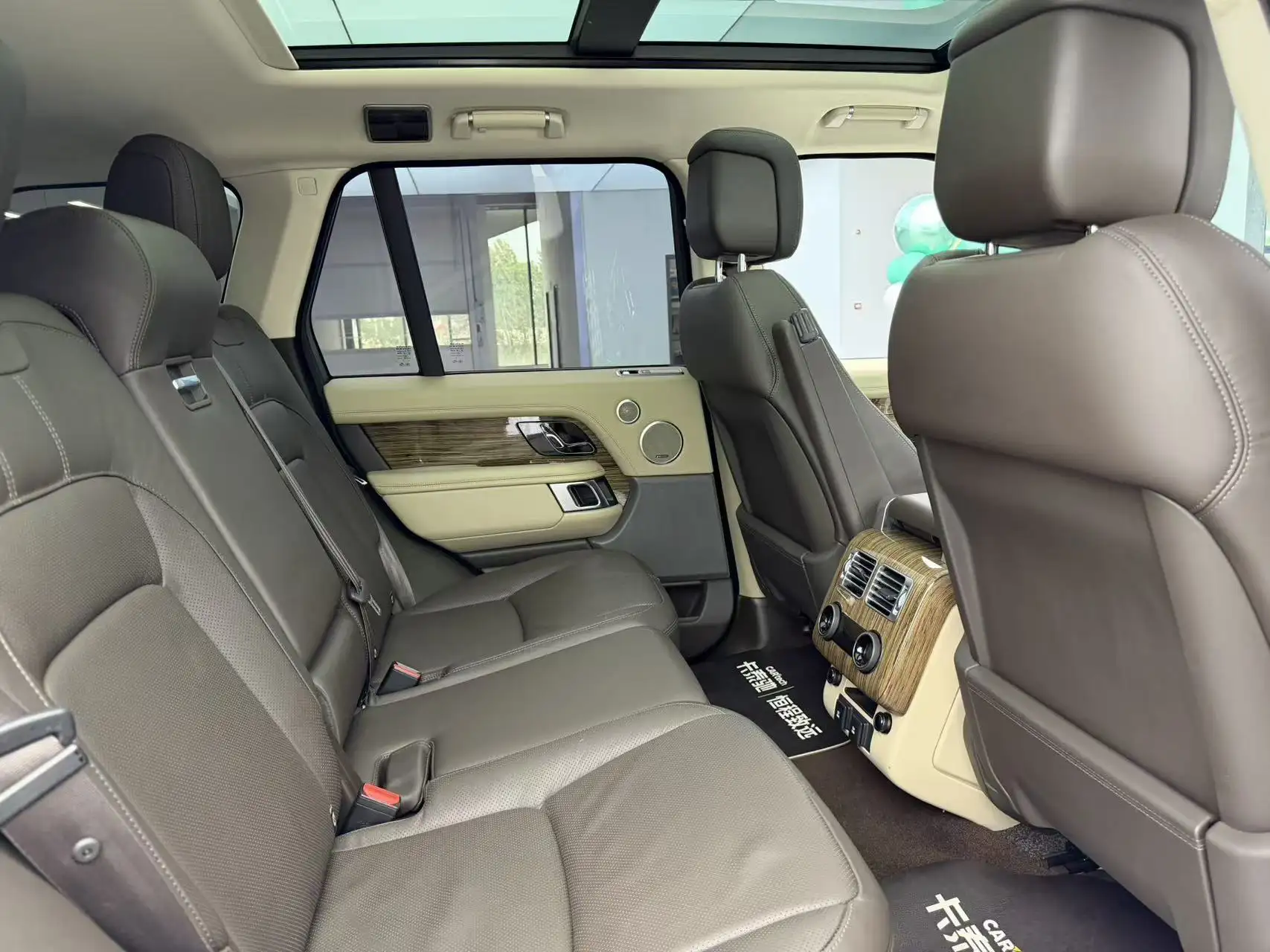 Land Rover Range Rover, 2019 11