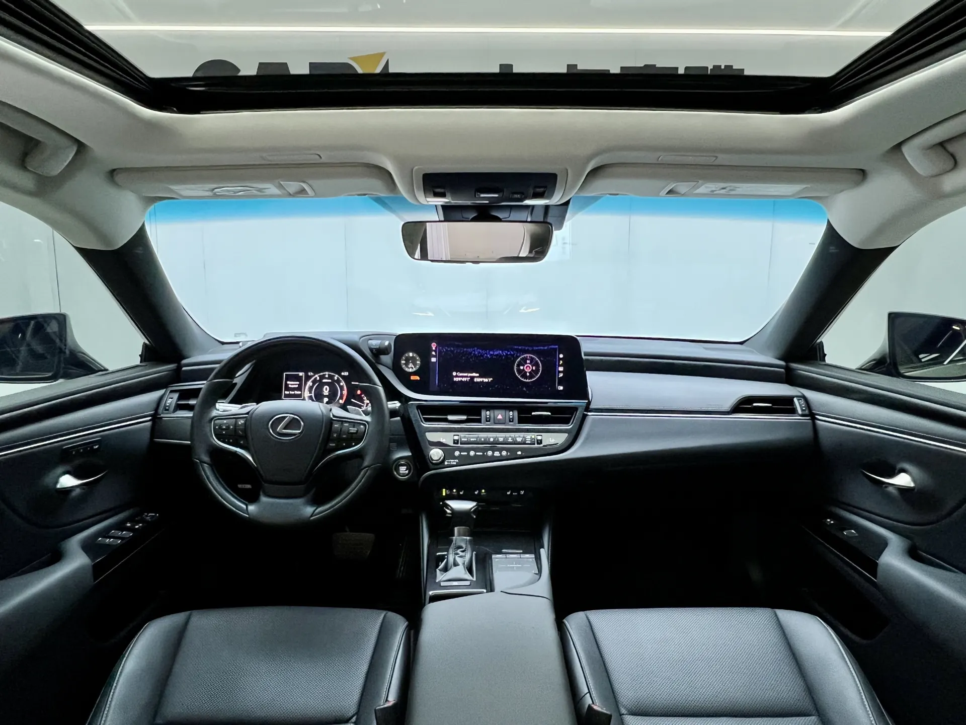 Lexus ES 250, 2023 26