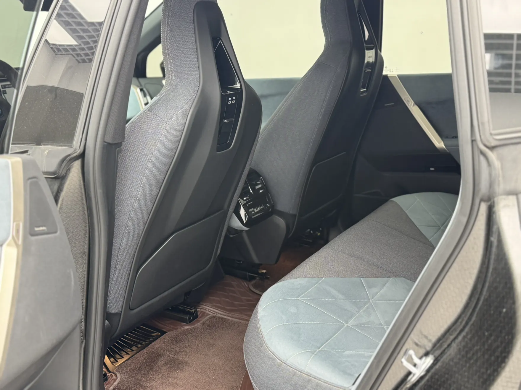 BMW iX, 2024 18