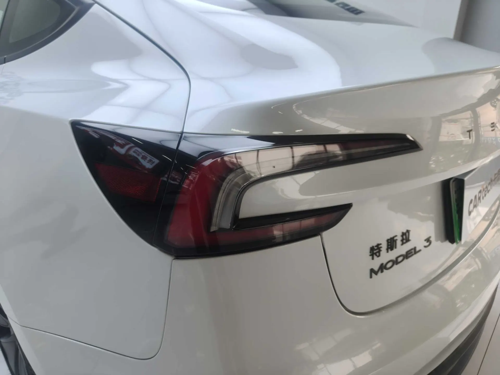 Tesla Model 3, 2025 9